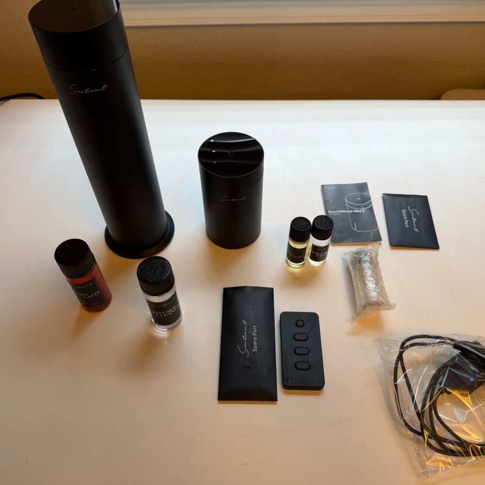 Scentiment Aroma Diffuser + Mini diffuser, Oils , Remote, WIFI & Bluetooth - Picture 2 of 4